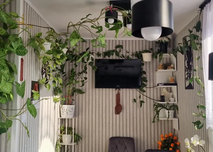 Dom Nad Jeziorem * Jezierzany