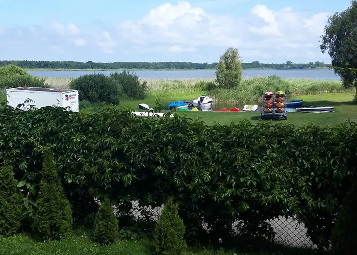 Dom Nad Jeziorem Jezierzany